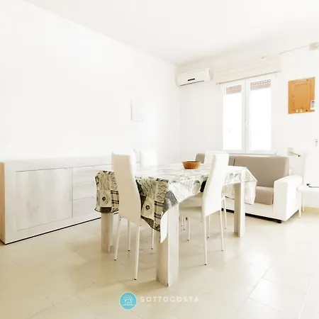 Leonardo's Flat - *